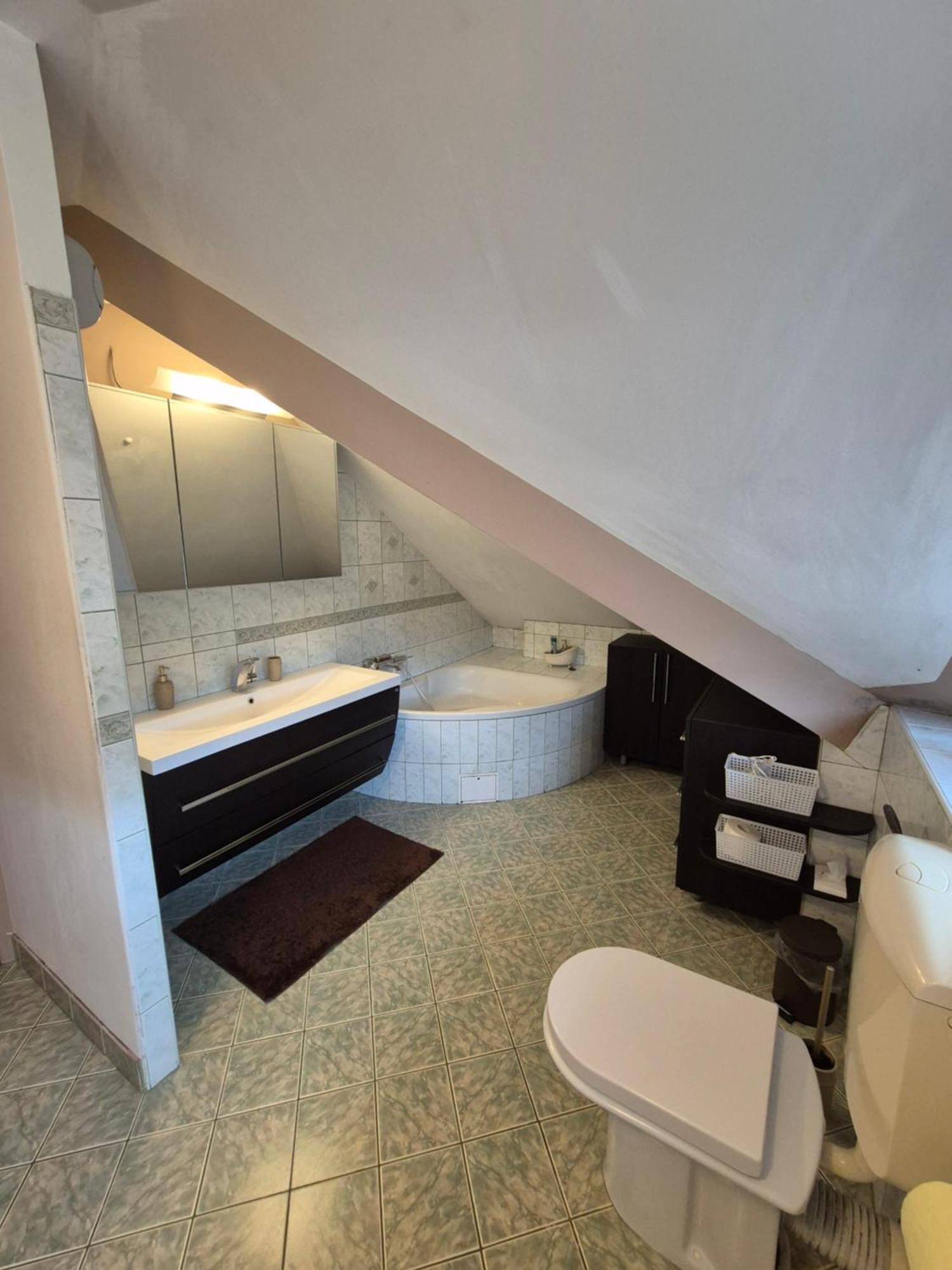 Apartmán Oddih V Mirnem In Zelenem Okolju Škofljica Exteriér fotografie